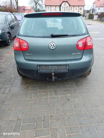 VW GOLF V na części - 9