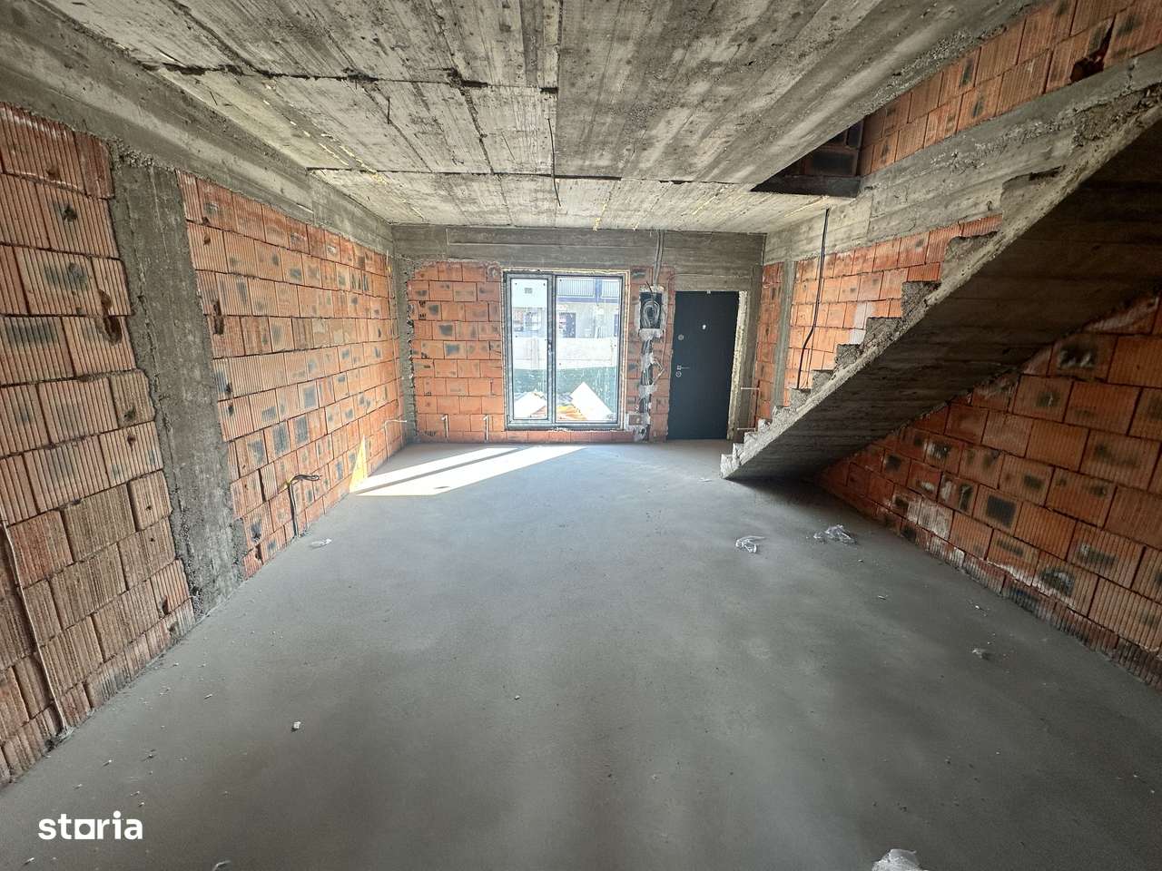 CASA - RATE LA DEZVOLTATOR PE 5 ANI, TOATE UTILITATILE, COMISION 0% - Imagine principală: 3/9