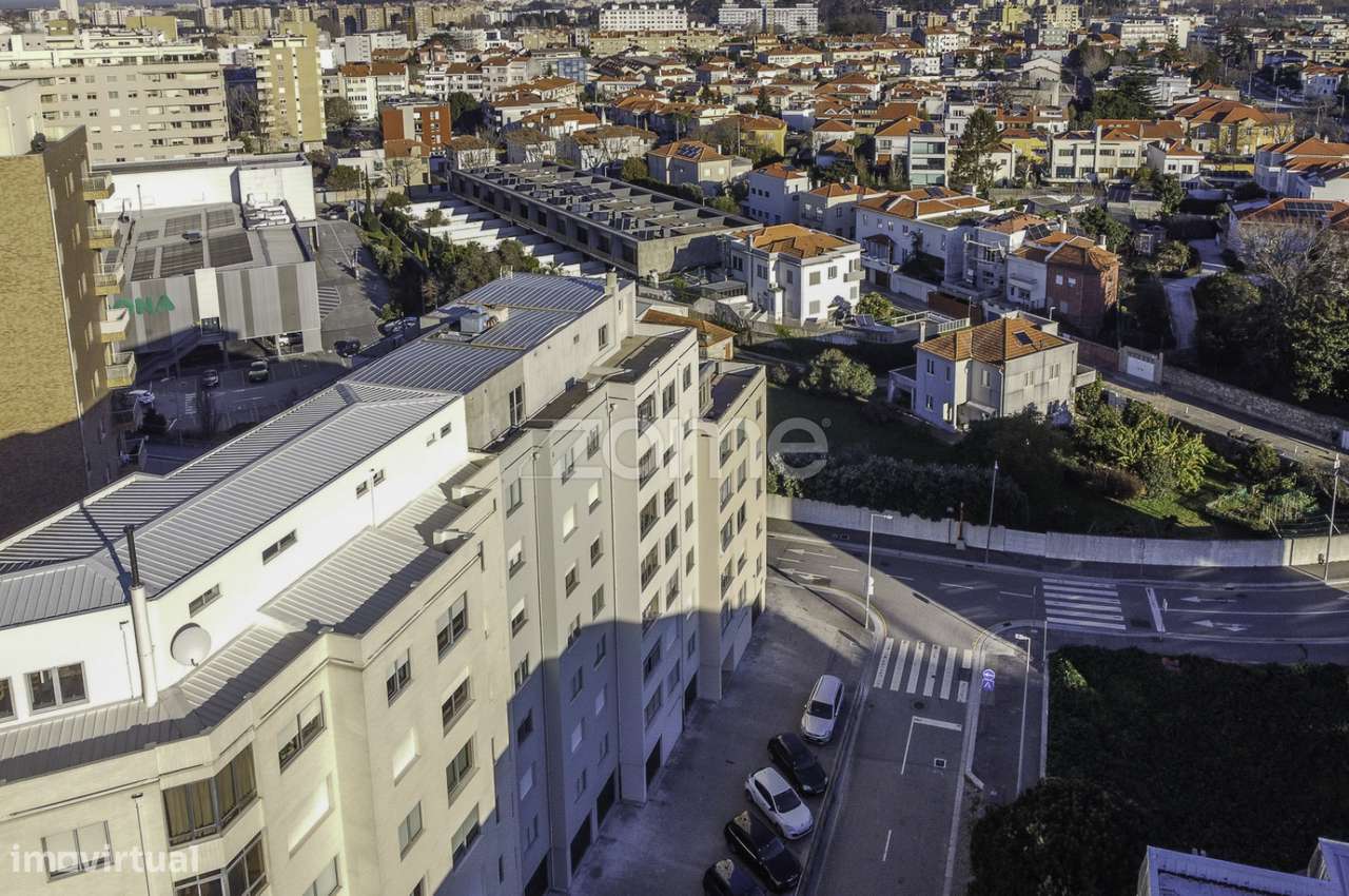 T4 com terraço e Box - Casa da Musica - Grande imagem: 4/36