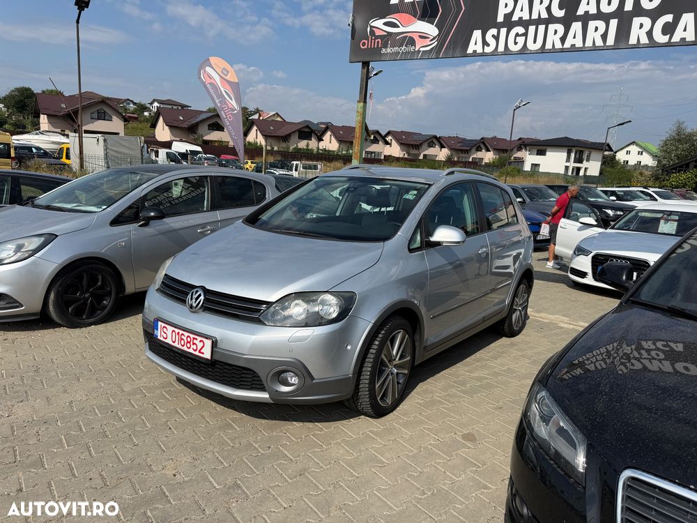 VOLKSWAGEN GOLF - COMPACT