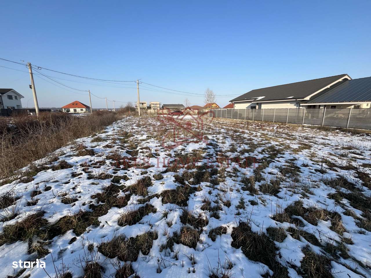 Teren intravilan cu toate utilitățile și front 20 m – Moșnița Veche-4