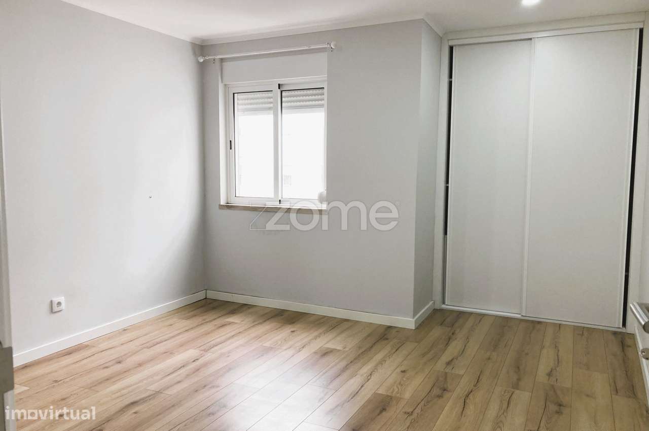 Arrendamento T1 Remodelado em Cascais - Grande imagem: 2/17