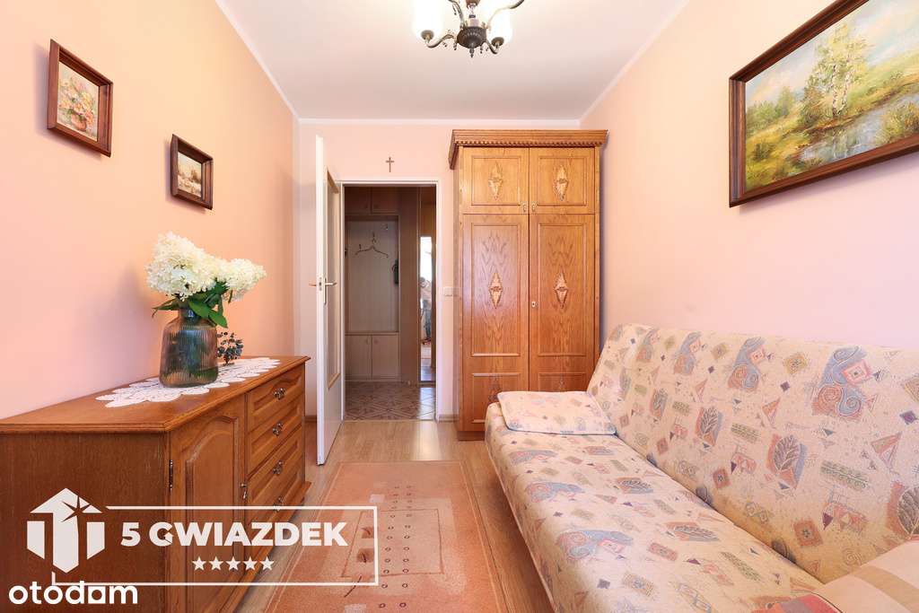 2 pokoje • II piętro • duży balkon • parking-7