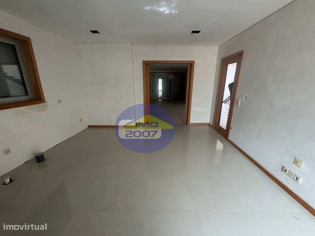 Moradia em Mozelos com Piscina - Grande imagem: 5/47