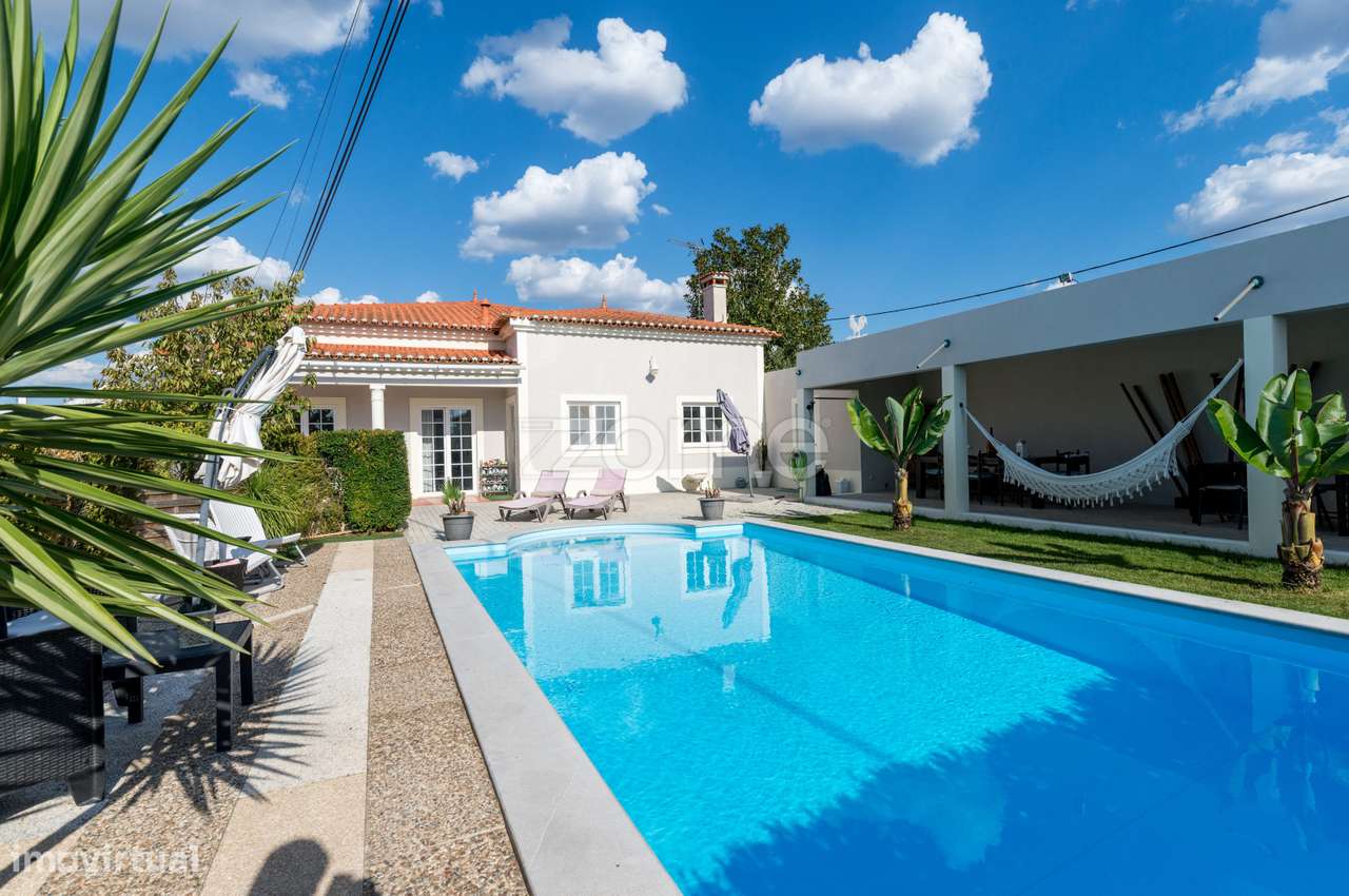 Moradia T3 + 3 com piscina em Fazendas de Almeirim - Grande imagem: 4/52