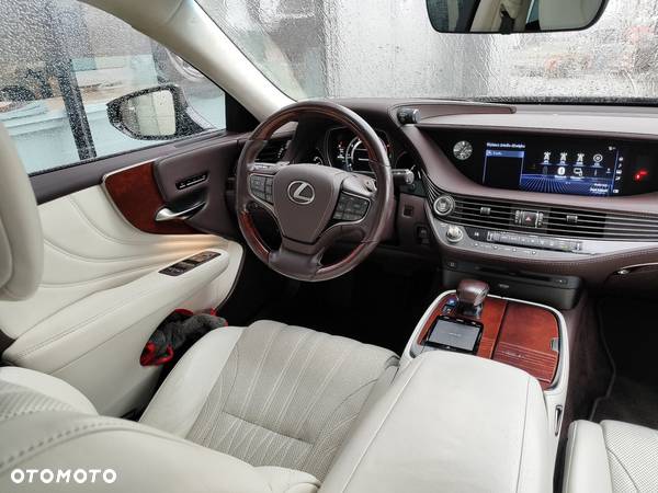 Lexus LS 500 Omotenashi AWD - 18