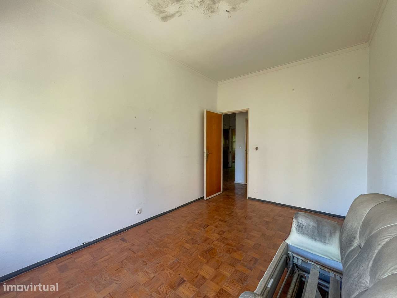 Prédio - 8 T2 + Sótão - Póvoa de Santa Iria-22