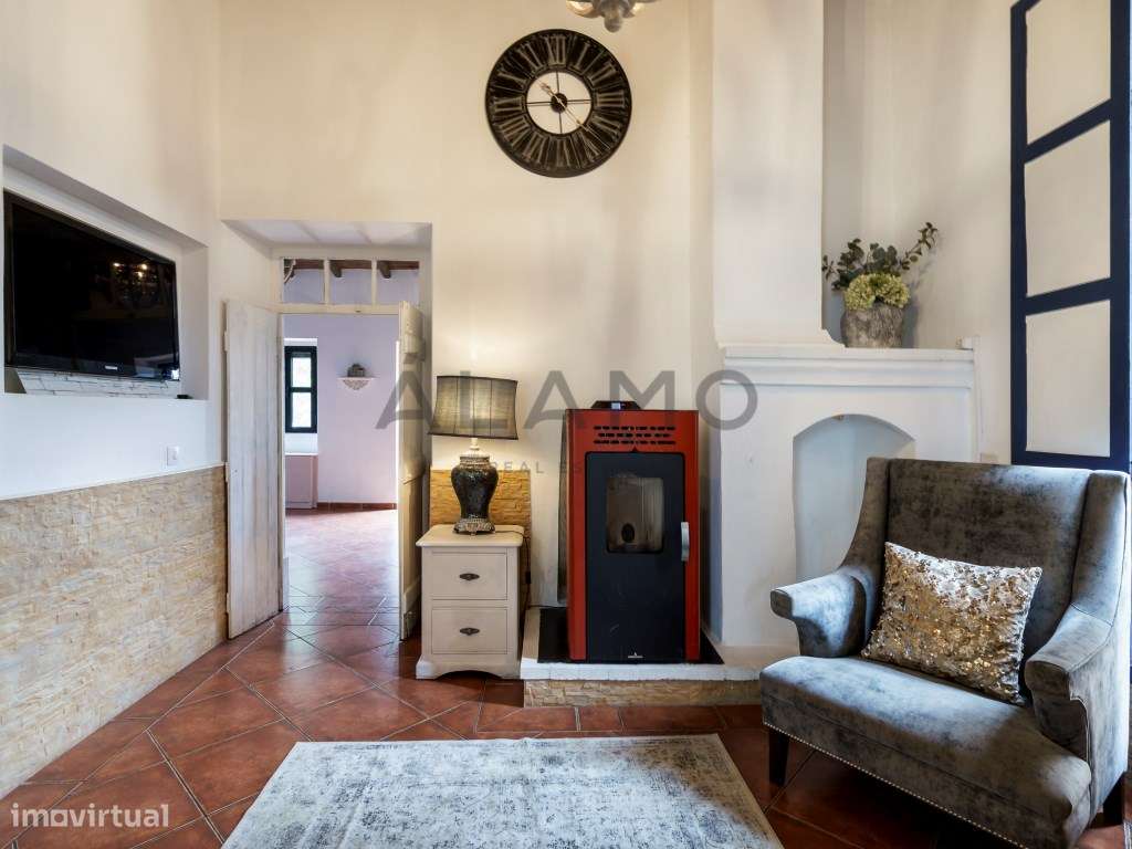 Villa tradicional com piscina em Loulé-11