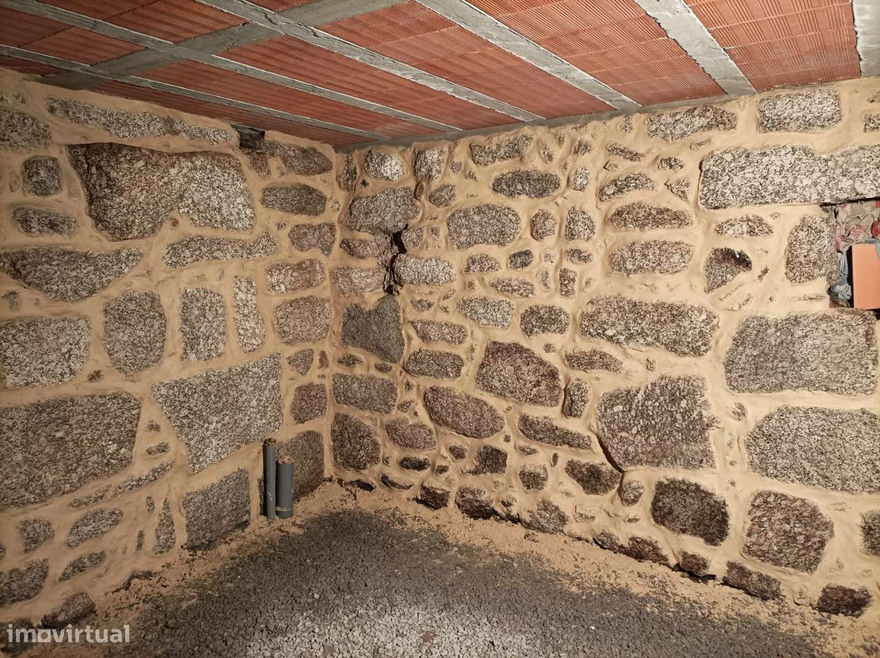 Inconclusa - Casa Rústica T7-22