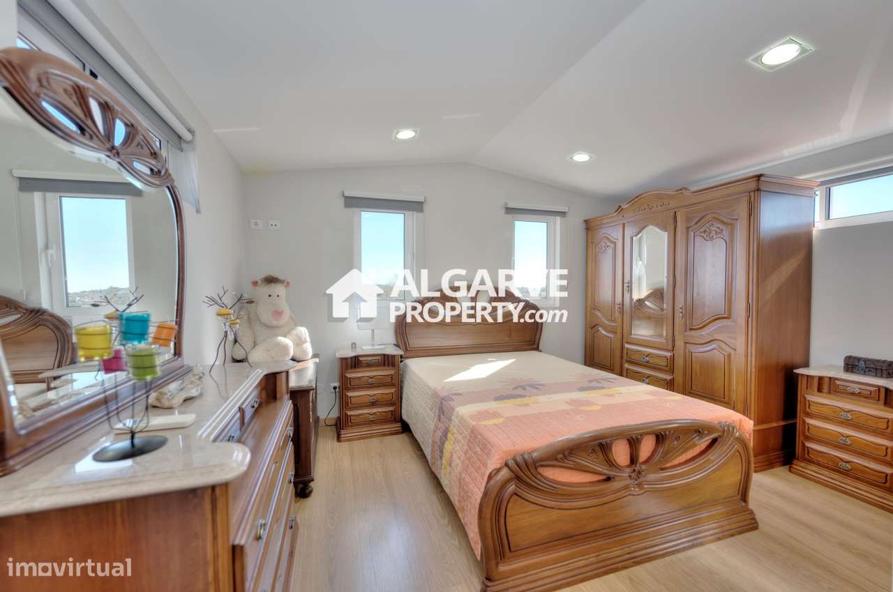 Moradia V3 + 2 numa zona calma perto de Loulé, Algarve-28