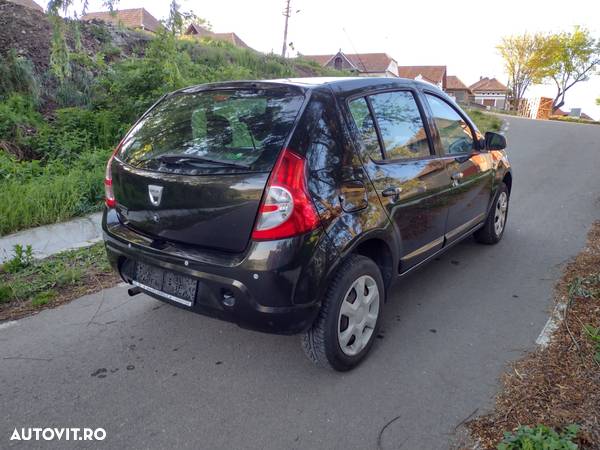 Dacia Sandero 1.2 16V Play! - 4