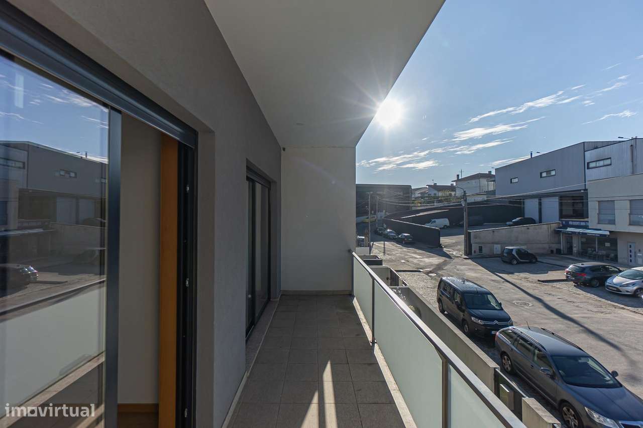 Moradia T3 em Lousada | Terraço e Garagem-37