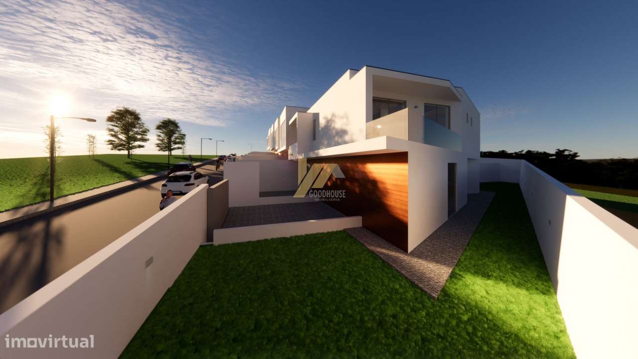 Moradia T4+1 de 3 frentes com 4 suites - Grande imagem: 4/13