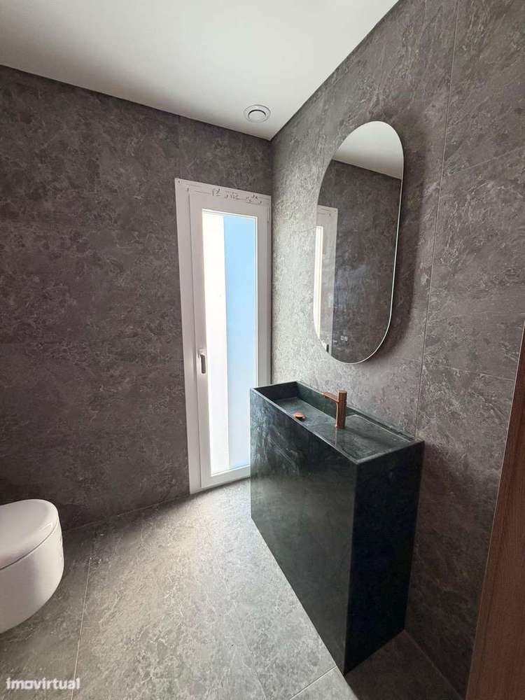 Moradia T3 moderna em Palmela – Arrendamento ou Venda - Grande imagem: 2/23