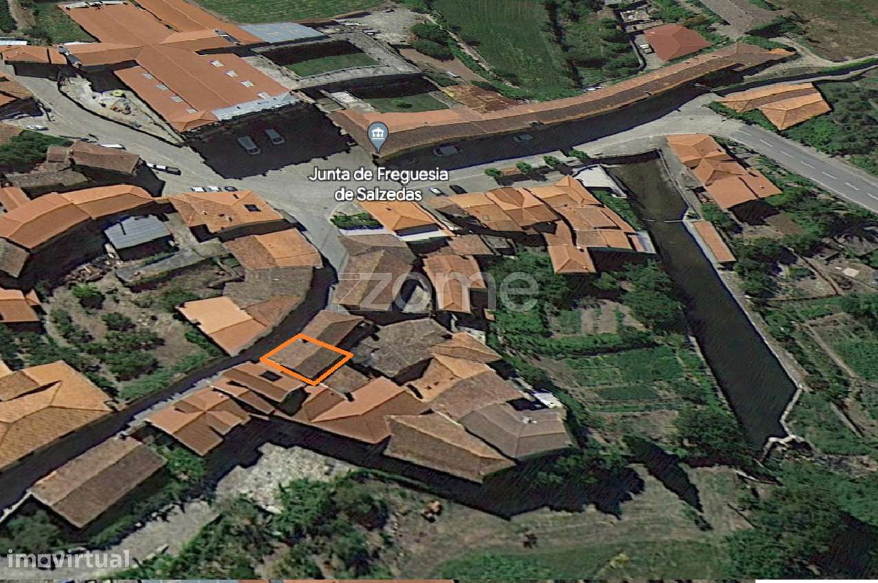 Moradia T7 - centro histórico da vila - junto ao Mosteiro - Grande imagem: 3/46