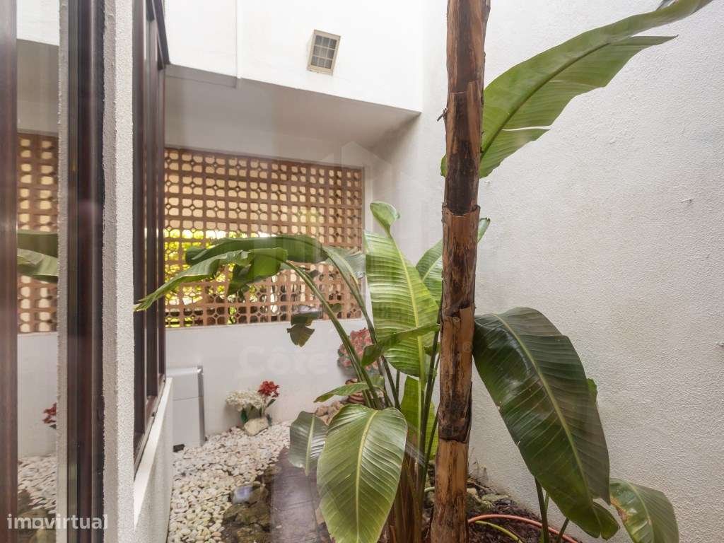 Moradia T4 em Alto das Vinhas-24