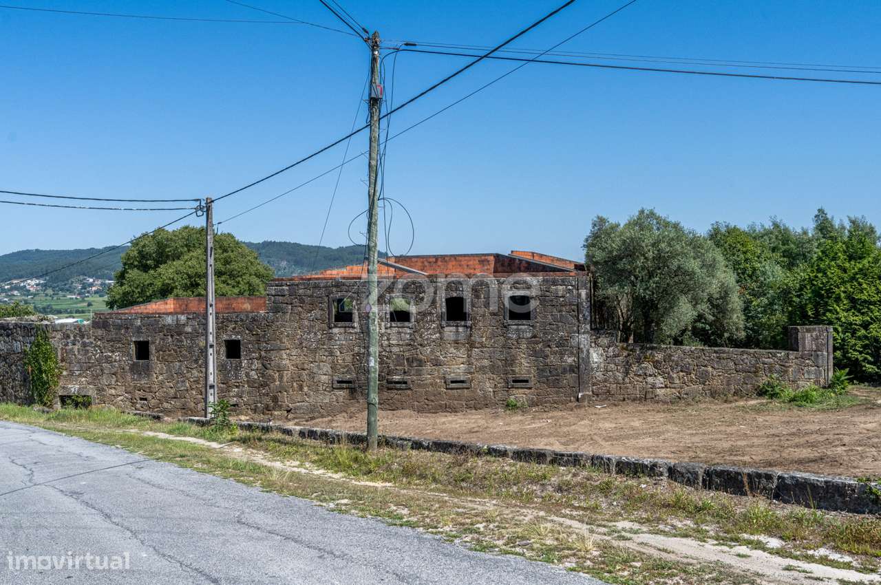Moradia centenária T4 em Midões, Barcelos. - Grande imagem: 5/46