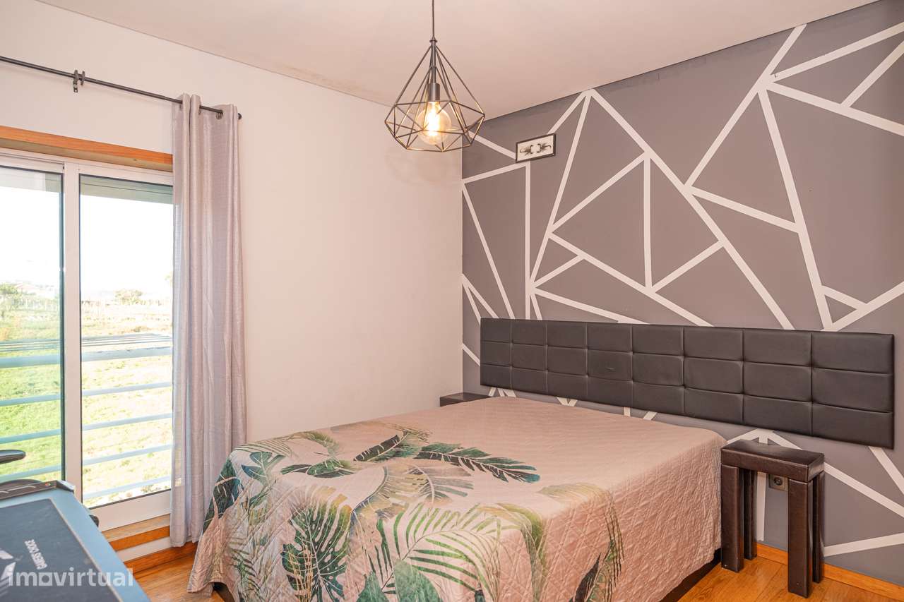 T3 com Suíte | Condomínio Fechado com Piscina | Barcelinhos-18