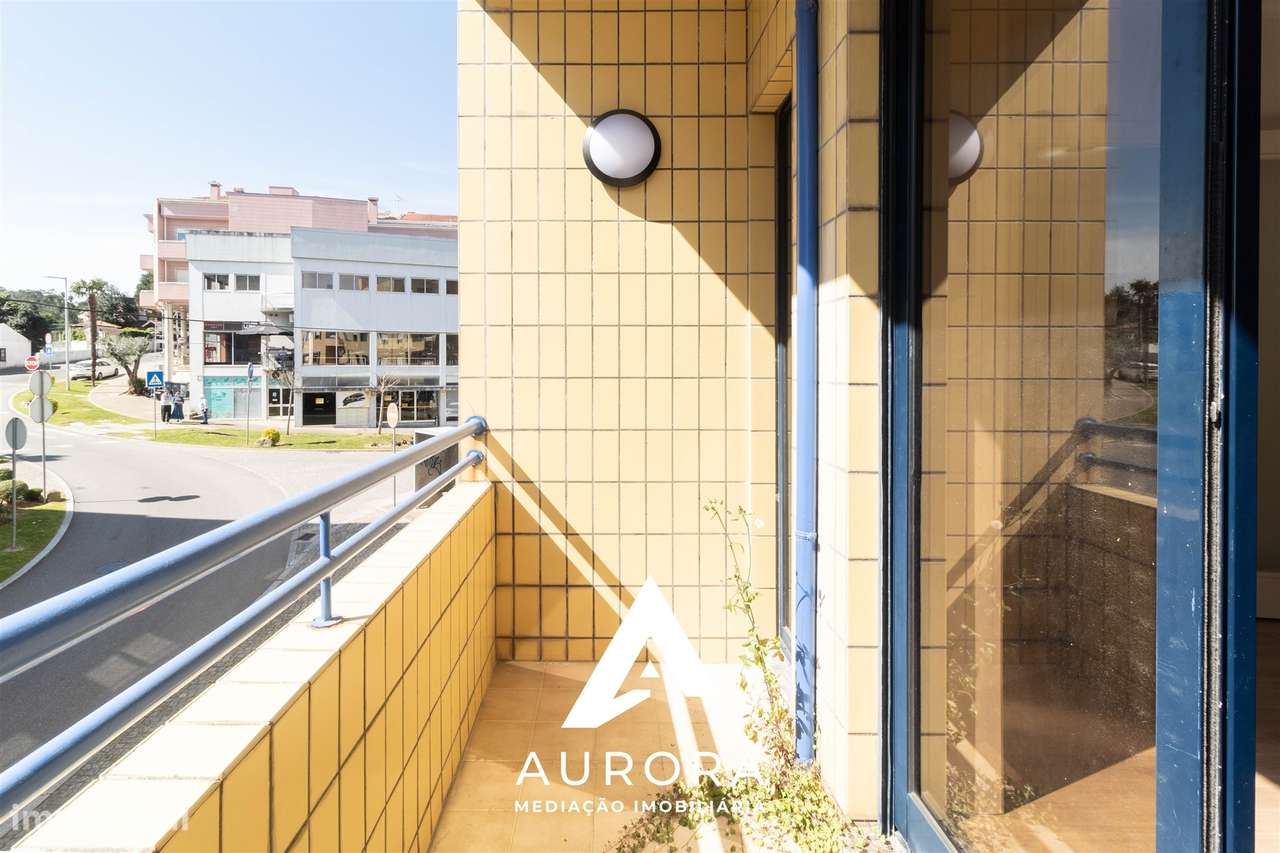 Apartamento T3 no centro de Fiães, Santa Maria da Feira, Renovado-14
