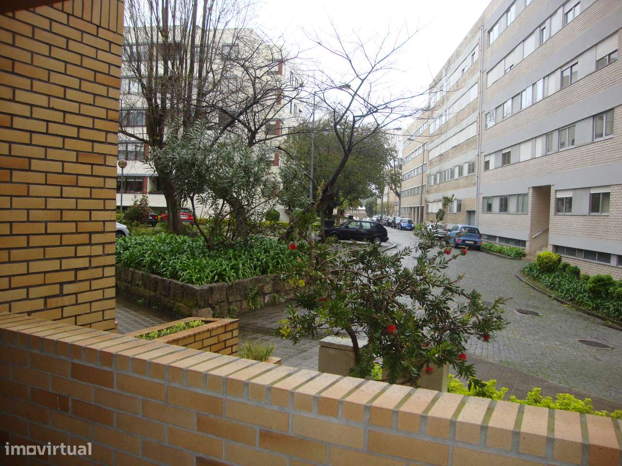 Excelente T1 c/Garagem - Hospital Pedro Hispano/Metro - Grande imagem: 2/23