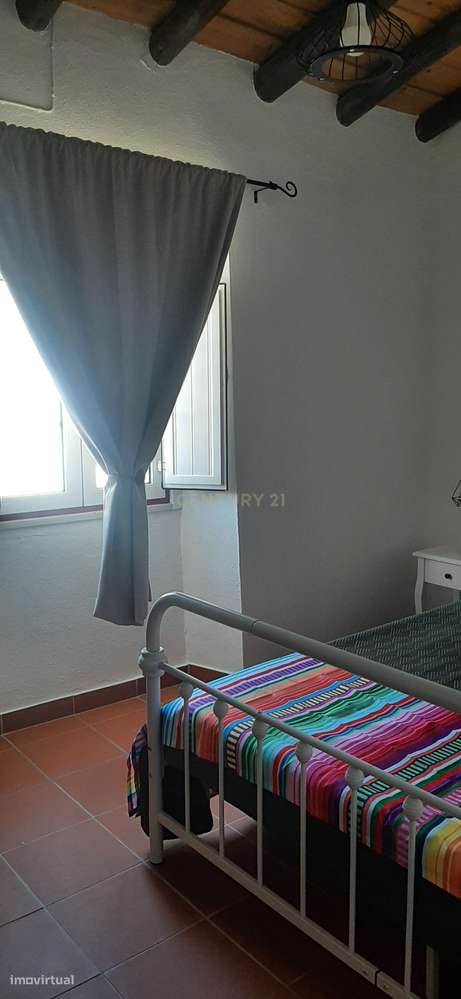 Oportunidade no coração do Alentejo! Moradia térrea T4 em Safara! Uma-20