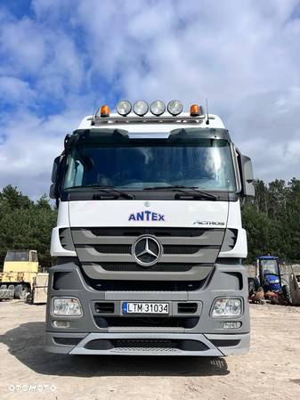 Mercedes-Benz ACTROS - 2