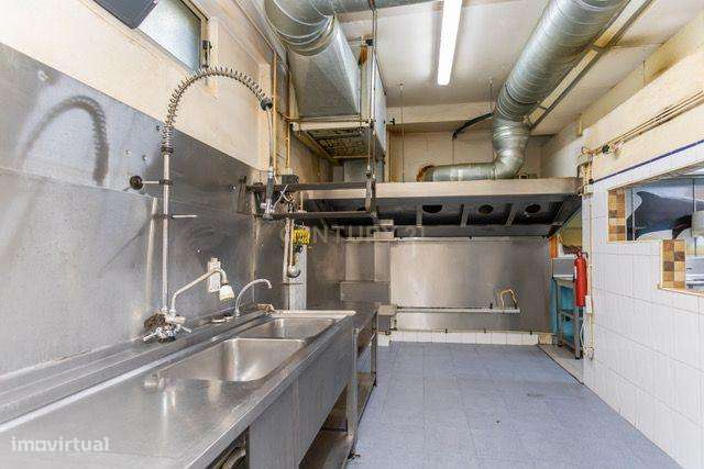 Restaurante – Excelente Localização em Bairro Residencial de Setúbal - Grande imagem: 4/13