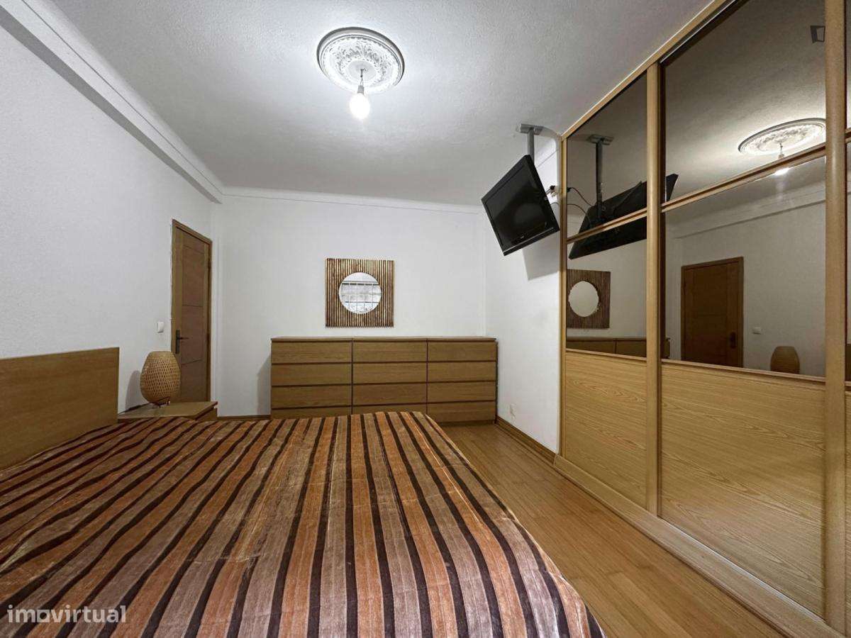 Quarto - localizado em Charneca da Caparica Lisbon - Grande imagem: 5/7