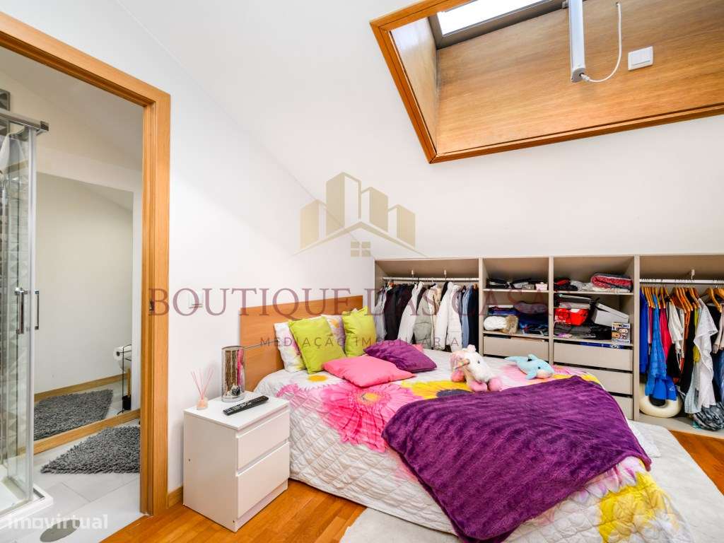 Moradia T5 em Perosinho-31