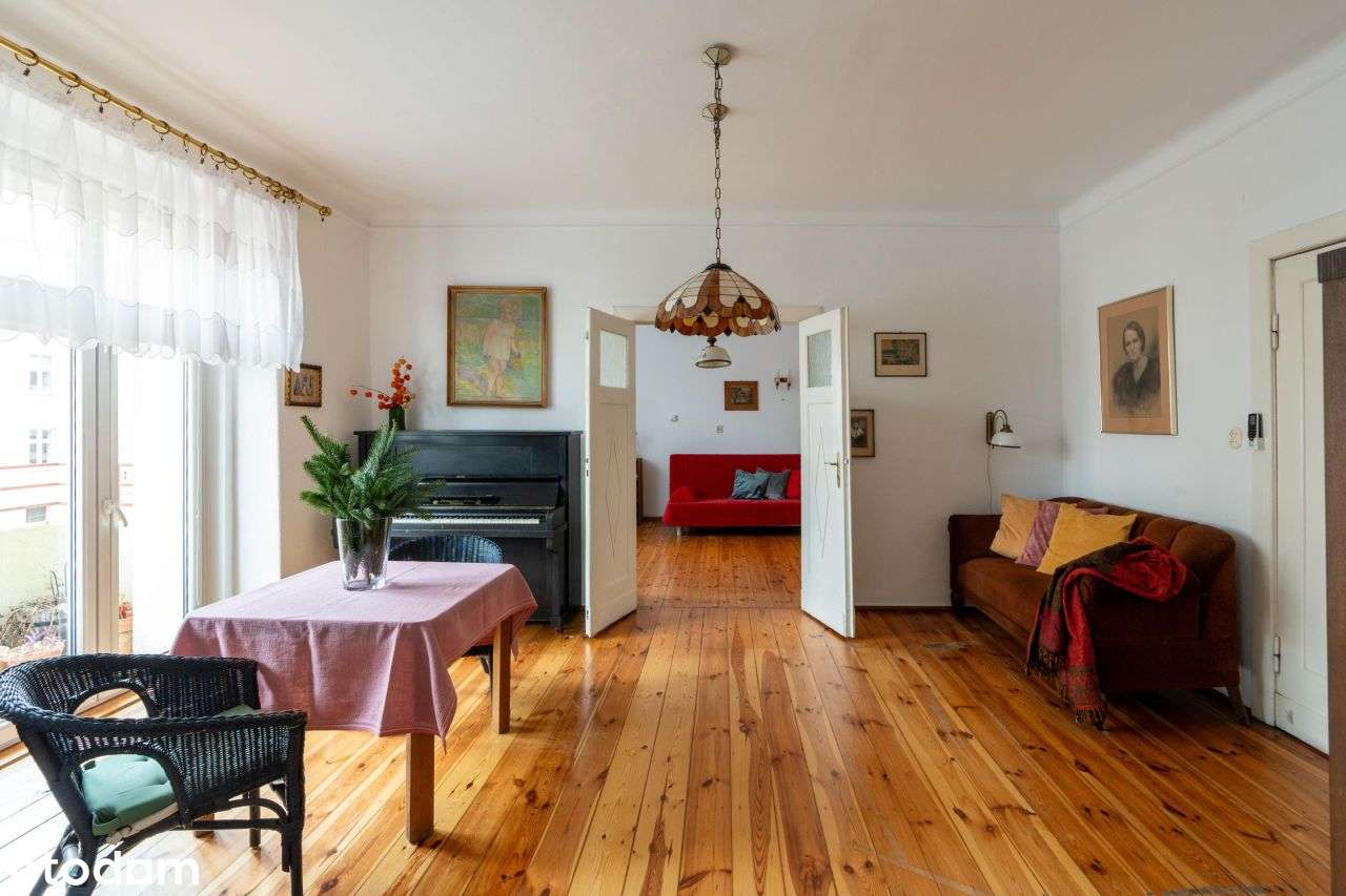 Klimatyczne mieszkanie z duszą. Balkon i piwnica-1