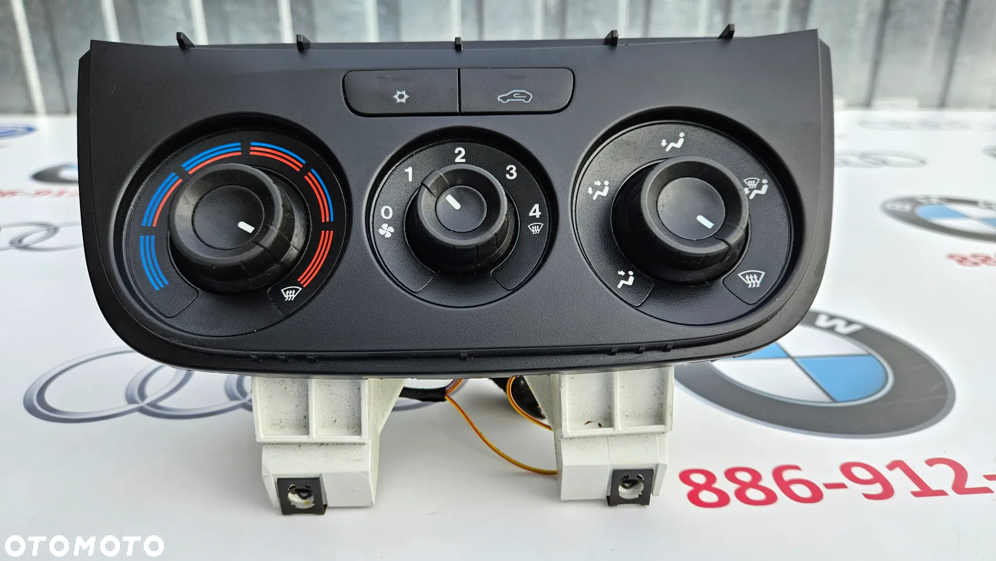 Opel Combo D Panel klimatyzacji Nawiewu 735498657 - 3