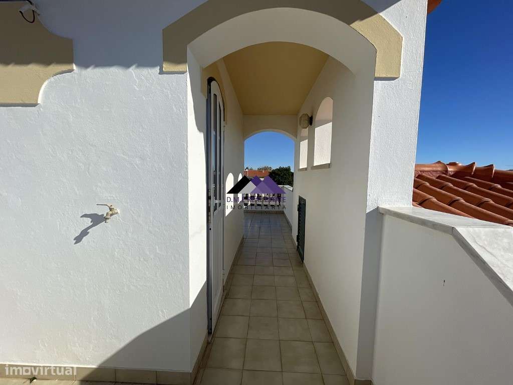 Moradia T3 c/ Piscina e Garagem-47