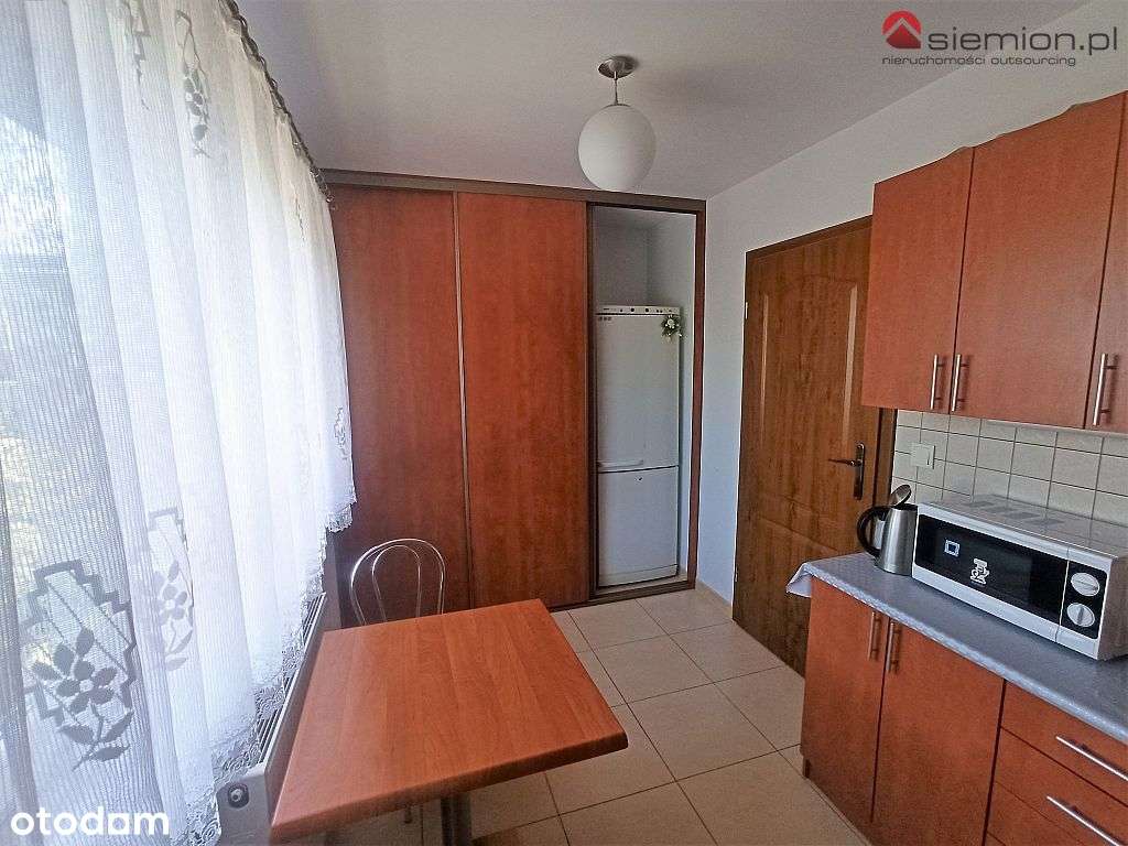 Dwa pokoje z miejscem postojowym , wyposażone, Kat