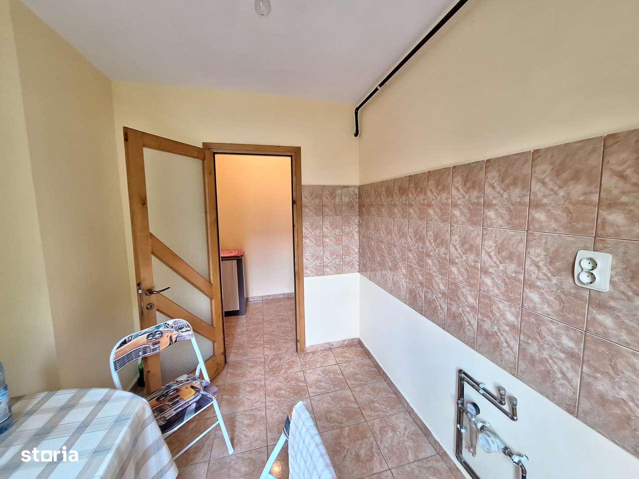 Apartament 3 camere ,etaj 3, zona Orizont-Bacau - Imagine principală: 5/10