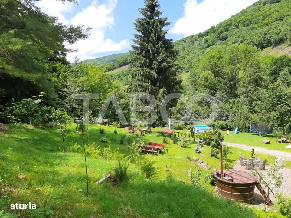 Pensiune de lux de vanzare in inima padurii langa Sibiu - Imagine principală: 3/19