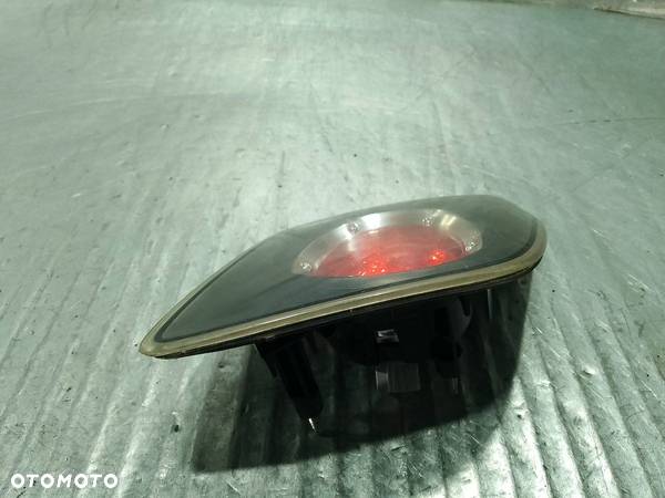 LAMPA TYLNA LEWA W KLAPE MAZDA 3 P2913L HATCHBACK - 6