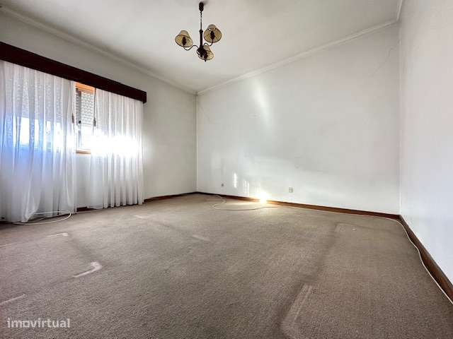 T3 em Rio Tinto de 3 frentes, próximo da estação de comboios...-17