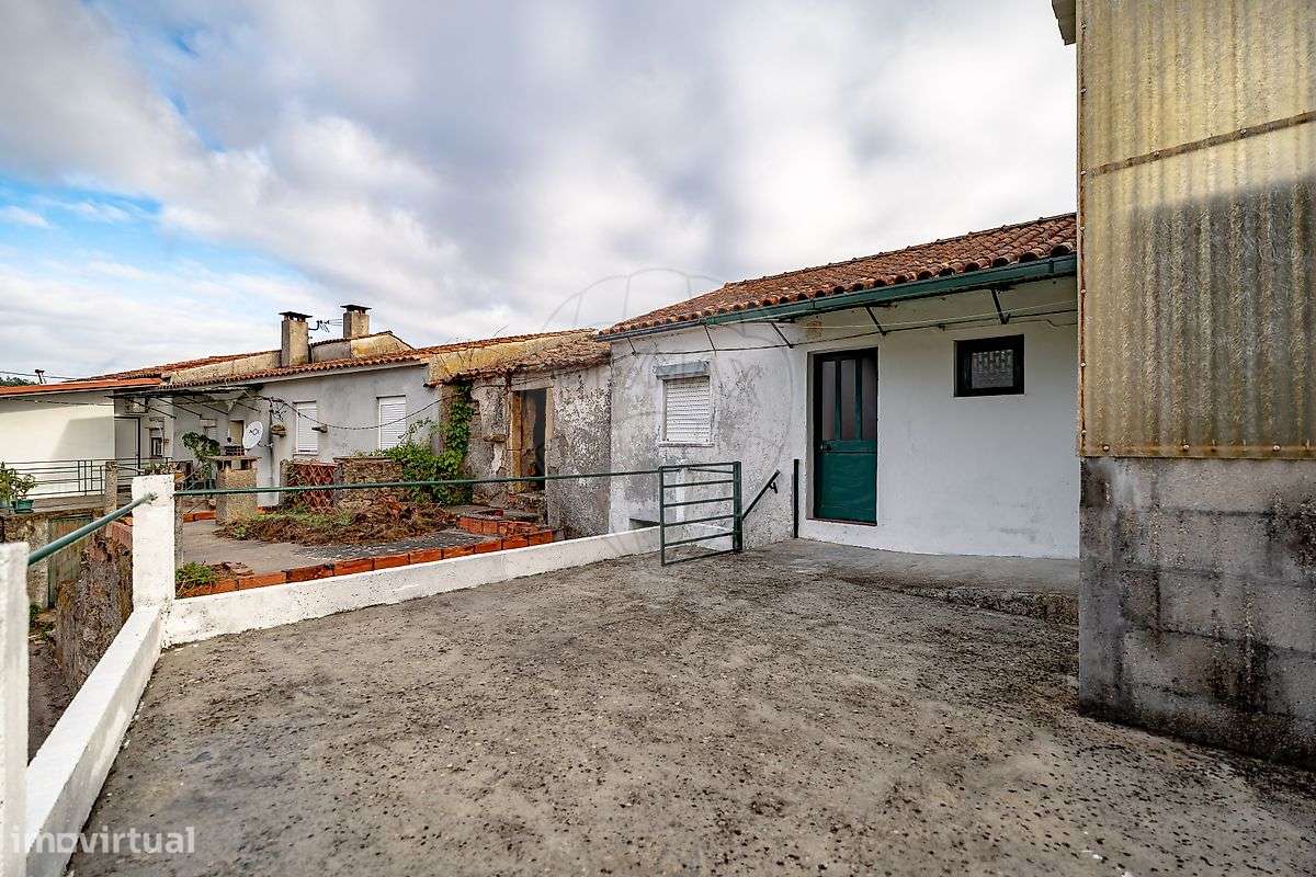 Moradia T1 para venda-3