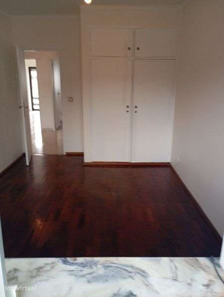 vendo apartamento T2 Atouguia da baleia - Grande imagem: 4/11