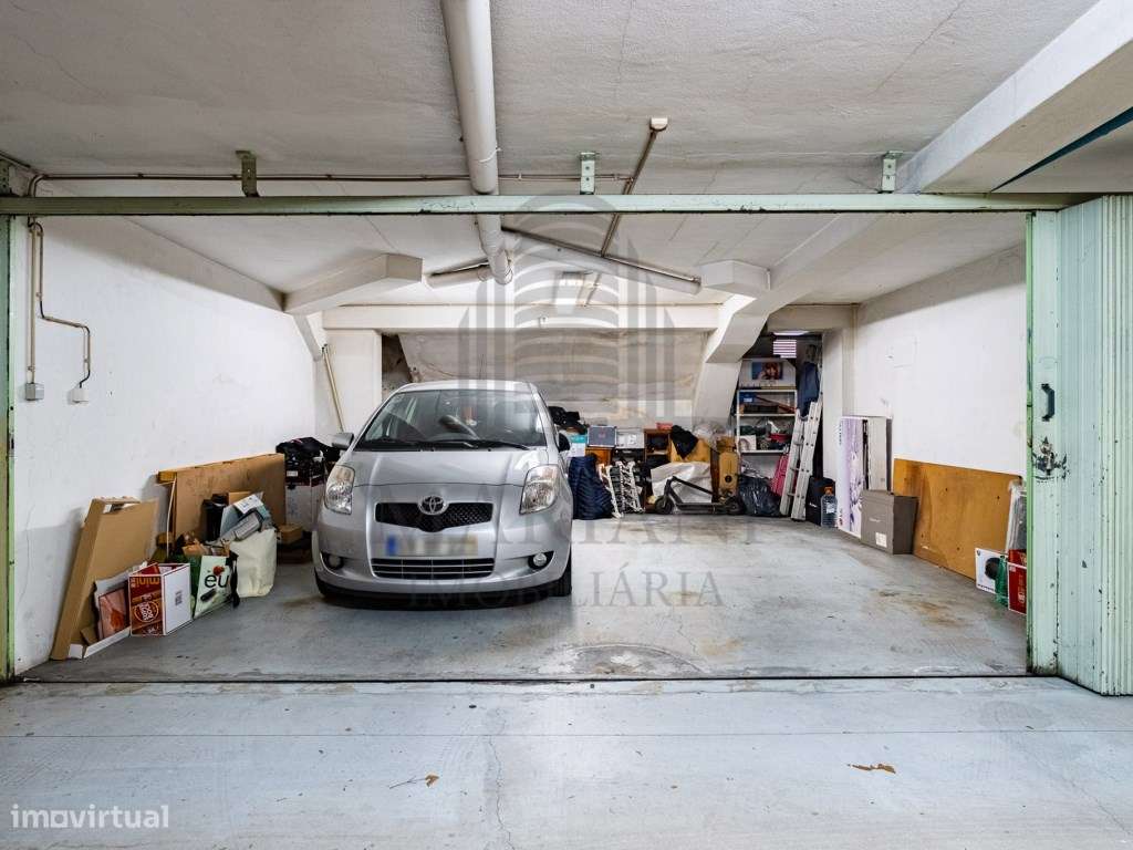 Apartamento T4+1 Duplex em Excelente Estado - Localização Central-36