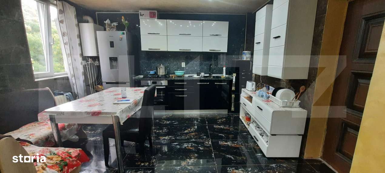 Aartament 2 camere, zona Micro 14  suprafata 50 mp - Imagine principală: 3/4