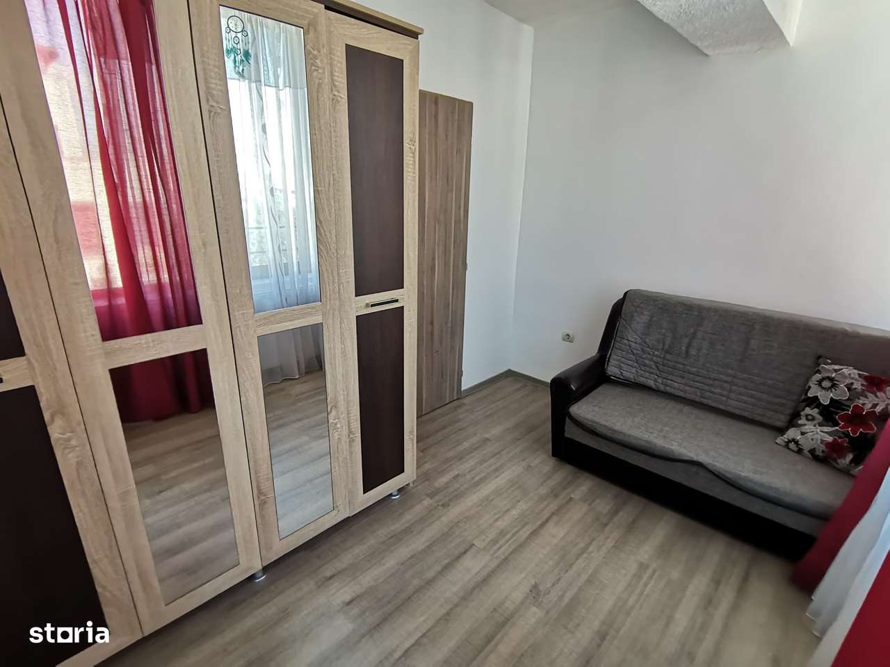 VAND apartament 3 camere,recent renovat, zona Kaufland-9