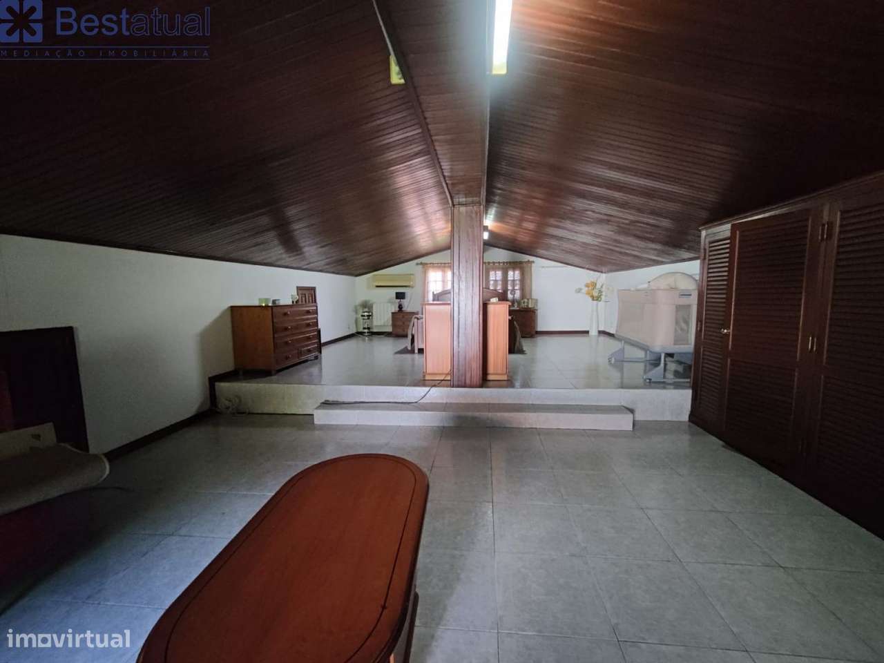 Moradia T4  C/Sótão + 1 Habitação T 3 - J/MC Donalds-54