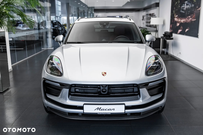 Porsche Macan Standard - 25