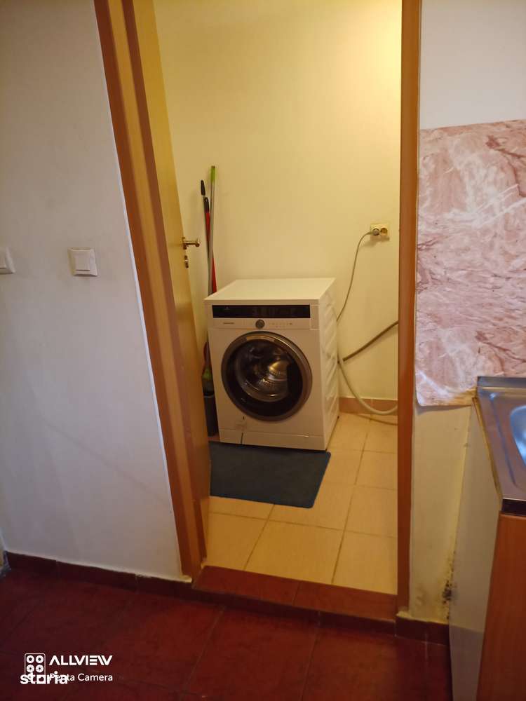 Proprietar inchiriez apartament cu o camera 38 mp - Imagine principală: 5/5