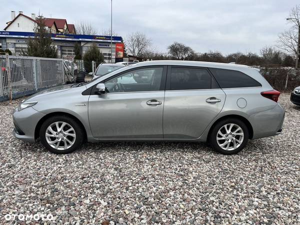 Toyota Auris 1.8 VVT-i Hybrid Automatik Edition - 6