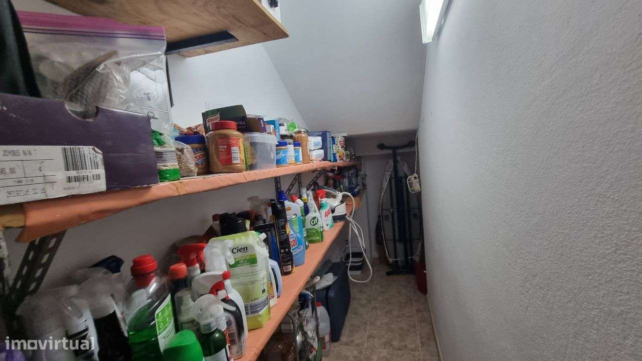 Moradia T5 com piscina, Brejos de Azeitão, Azeitão-15