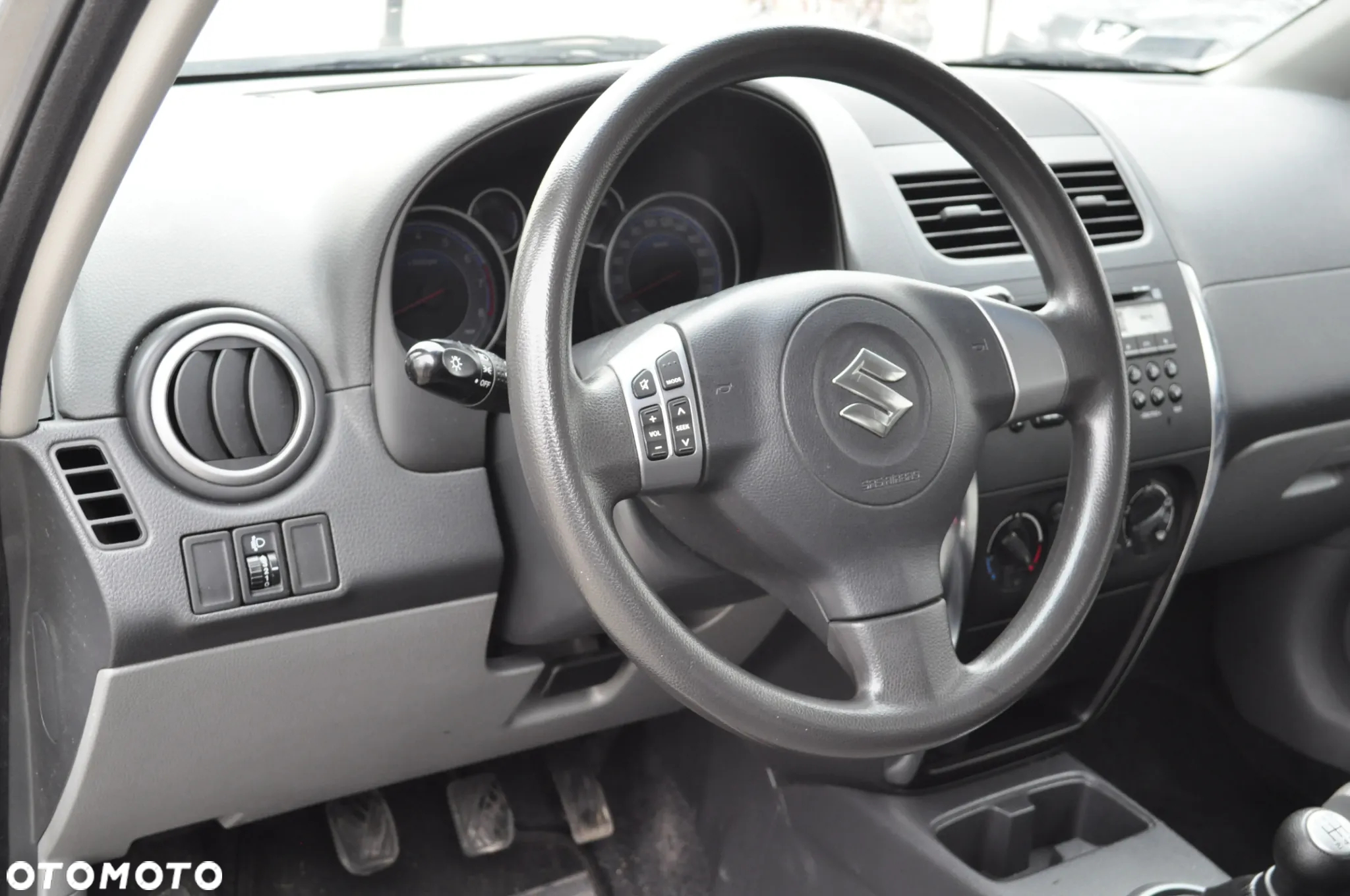 Suzuki SX4 1.5 - 7