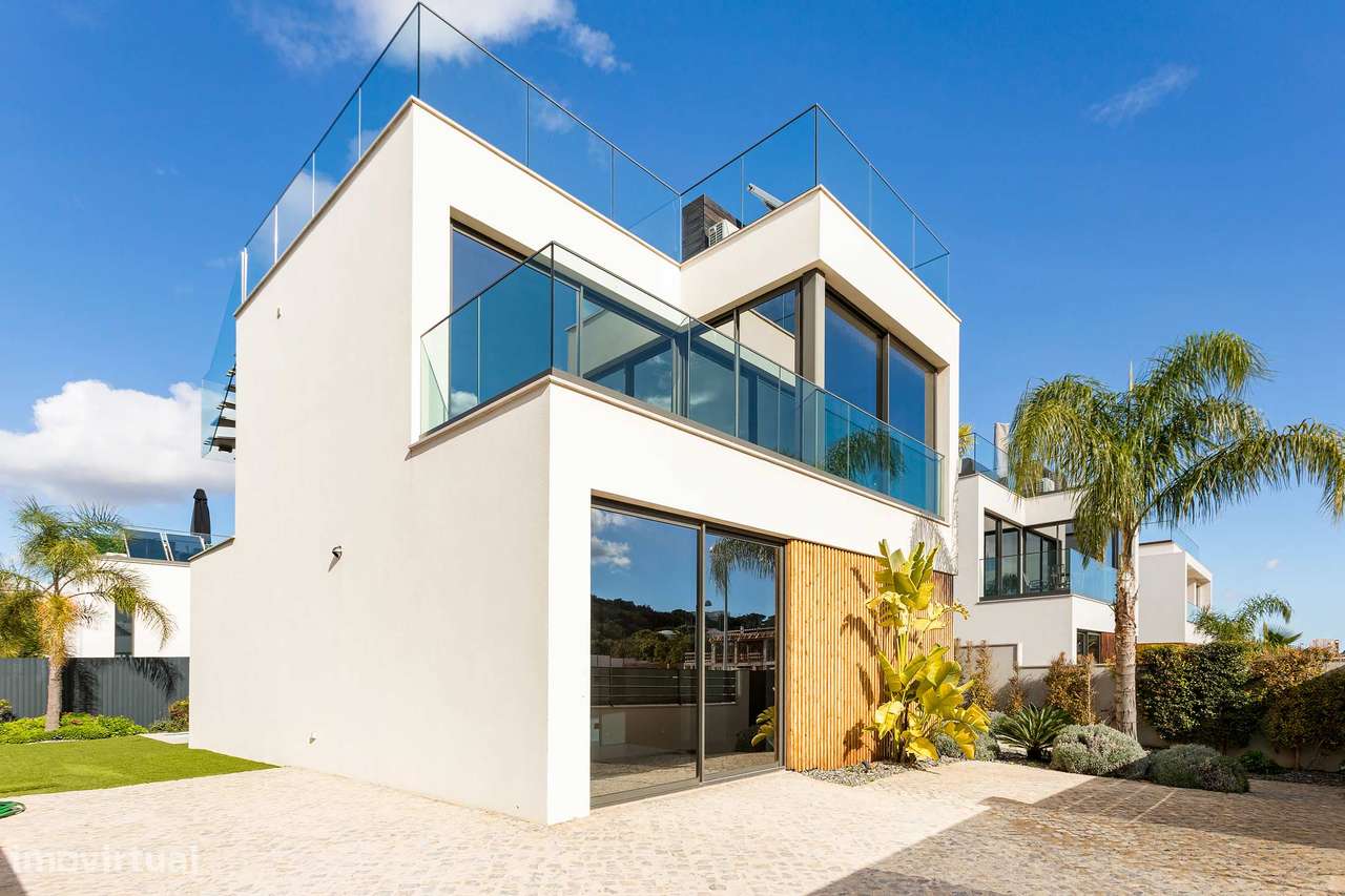 Moradia Moderna com Piscina - em construção - Grande imagem: 2/43