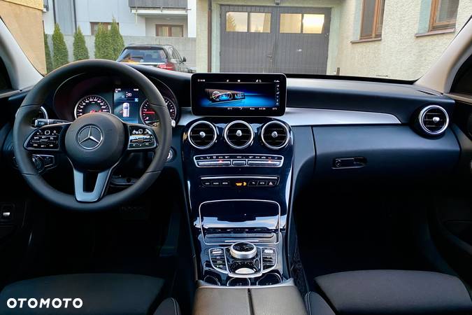 Mercedes-Benz Klasa C 220 d T 9G-TRONIC - 7